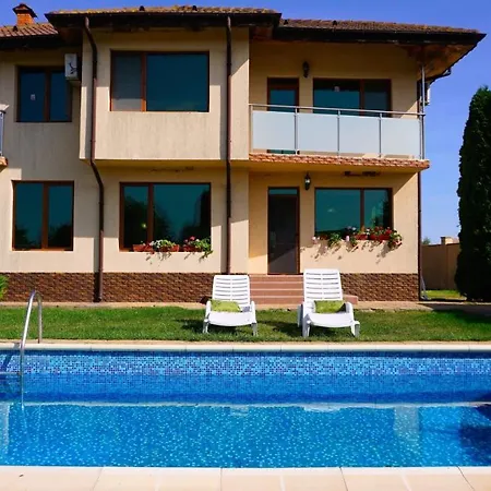ваня - Vania Villa Bŭlgarevo